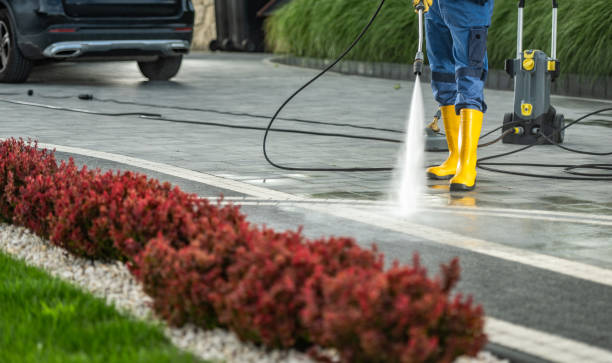 Best Garage Pressure Washing  in Vcennes, IN